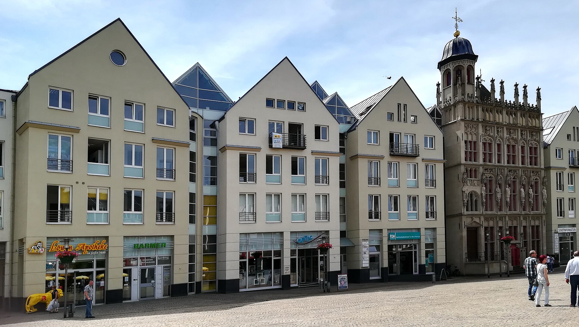 Historisches Rathaus und Häuser am Großen Markt in Wesel